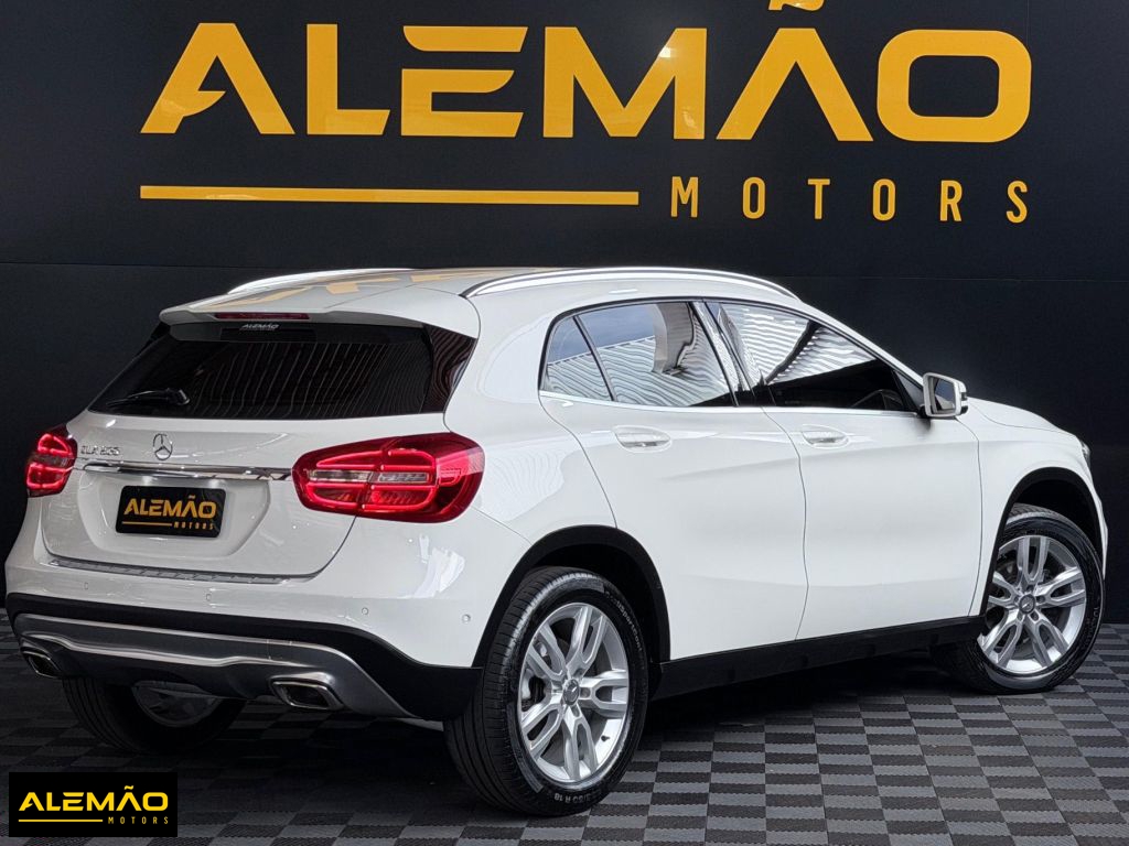 Mercedes Benz